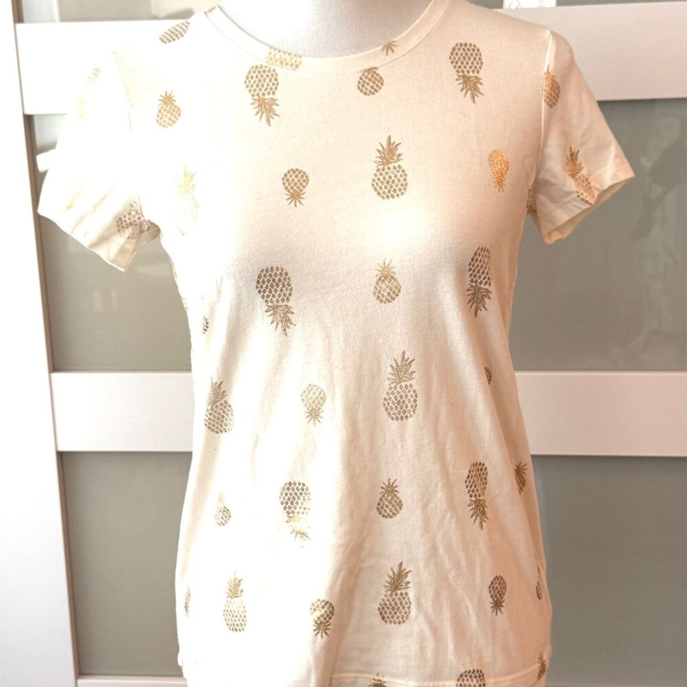 EUC Old Navy Girls  XL(14) Cream Tee Shirt W/ Gold Pineapples Hi-Low Hemline